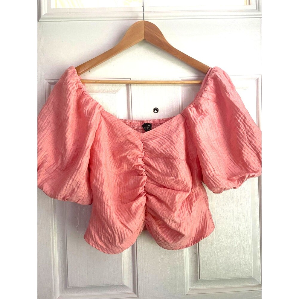Versona NWT Making Wishes Top Pink Size medium Puffed Sleeves Scrunched